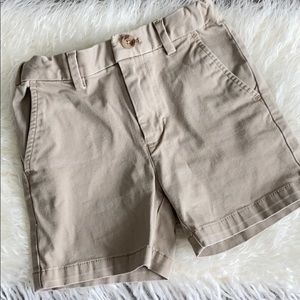 Vineyard Vines shorts